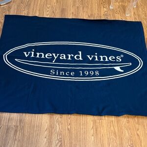 Vineyard Vines fleece blanket throw NEW